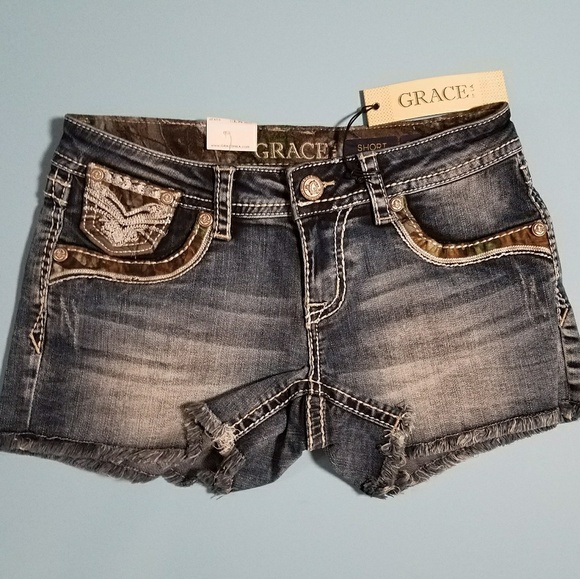 NWT Grace in La Jean Camo Shorts - Picture 2 of 6